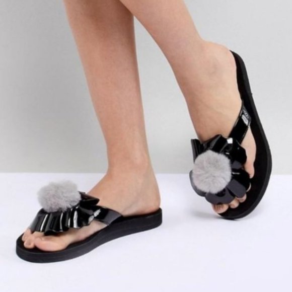 UGG Shoes - UGG Poppy Flower Pom Pom Sandals
